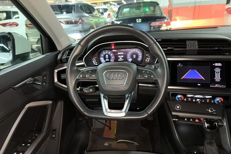 Audi Q3 2021 #11 Audi Q3 2021 immagine di auto #11