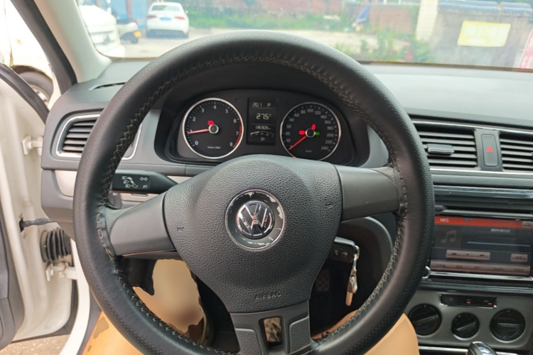 Volkswagen Lavida 2016 car image #11