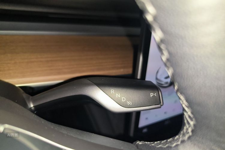 Tesla Model 3 2023 #16 Tesla Model 3 2023 car image #16