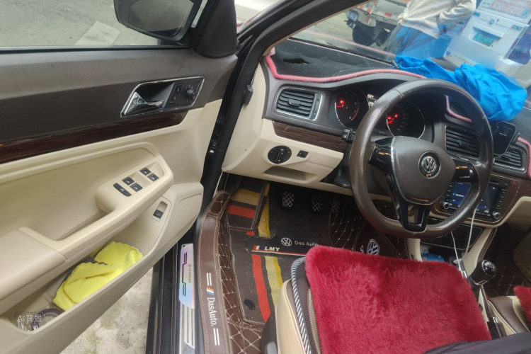 Volkswagen Lavida 2015 car image #18