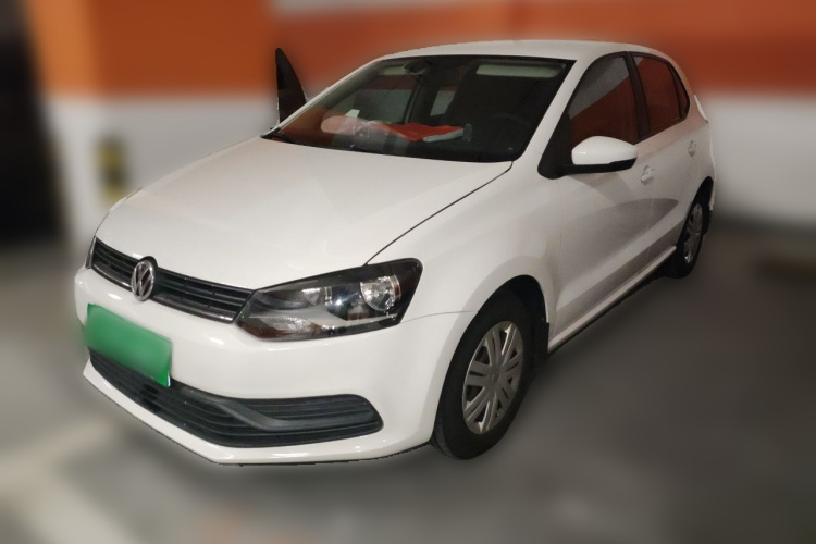 Volkswagen Polo 2016 car image #2