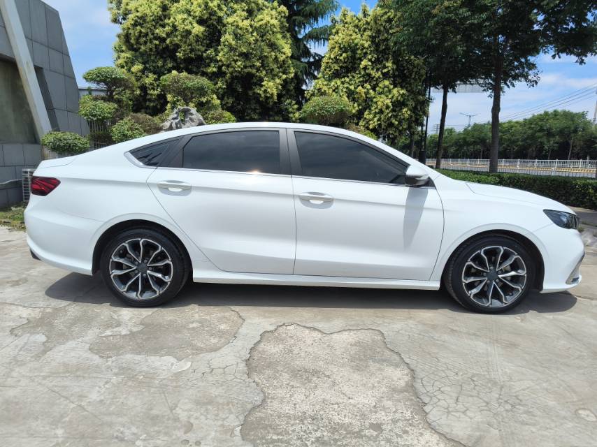 GEELY Binray 2021 image de voiture #6