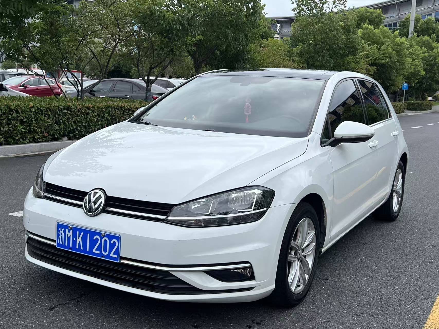 2019 2019 car image