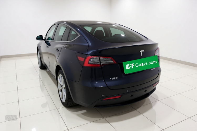 Tesla Model Y 2021 #5 Tesla Model Y 2021 car image #5
