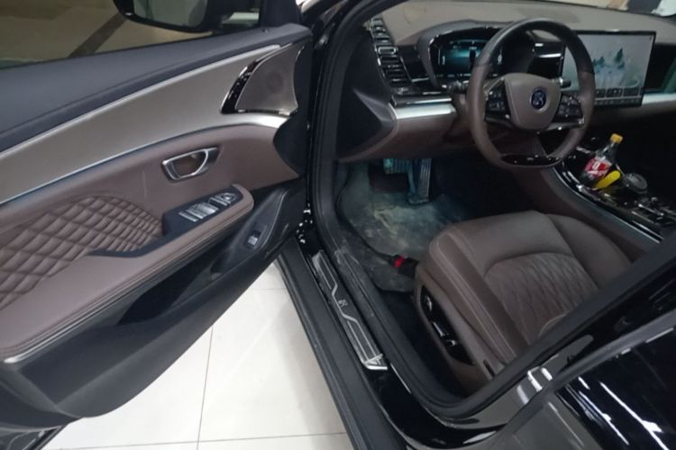BYD Han 2024 car image #16