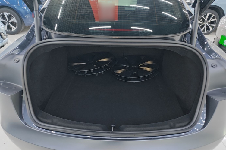 Tesla Model 3 2024 #19 Tesla Model 3 2024 car image #19
