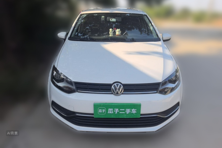Volkswagen Polo 2019 car image #3