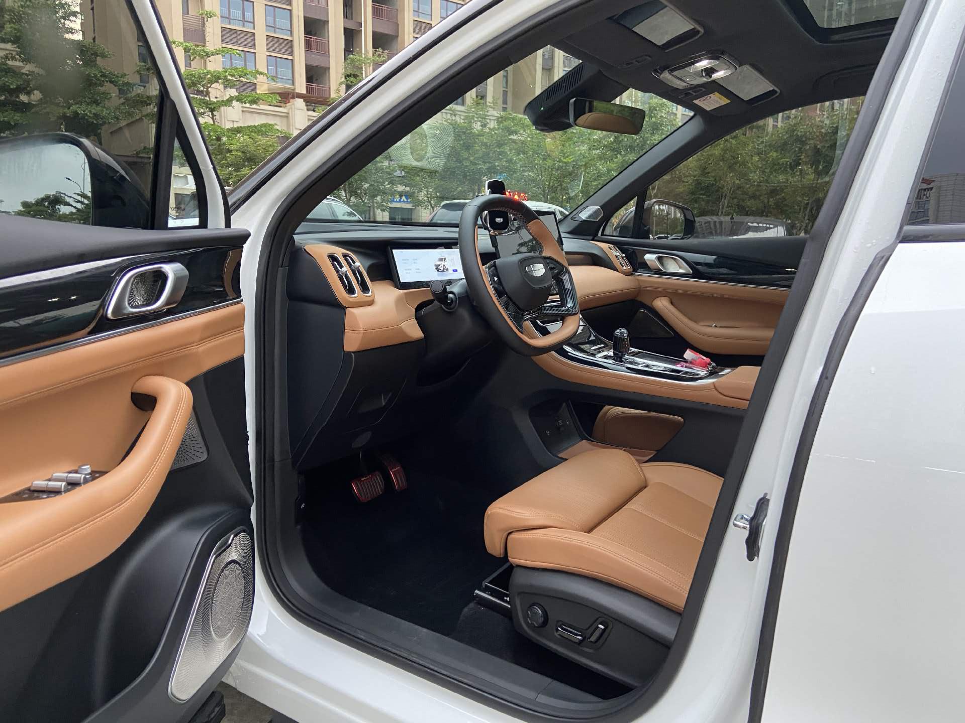 GEELY Boyue L 2025 #4 GEELY Boyue L 2025 image de voiture #4