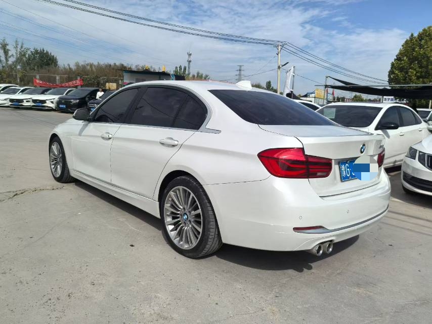 BMW 3 Series 2019 #3 BMW 3 Series 2019 car image #3