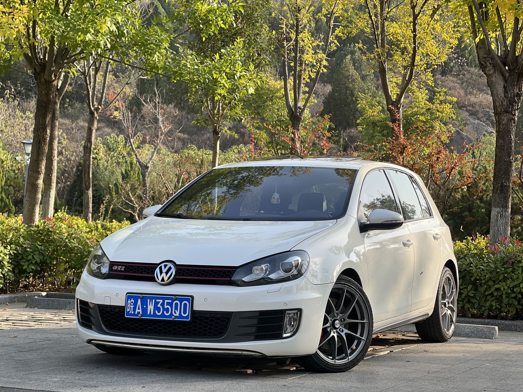 Volkswagen GolfGTI 2012 Volkswagen GolfGTI 2012 immagine di auto