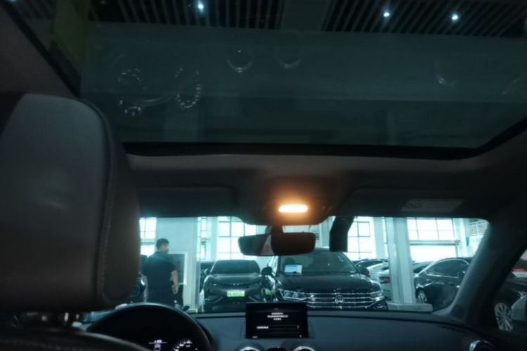 Audi A3 2019 car image #18