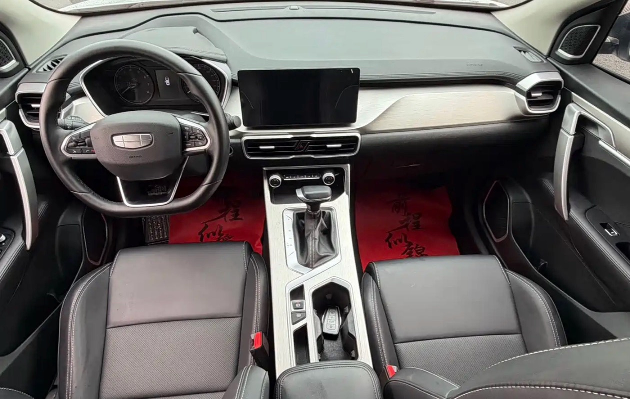 GEELY Coolray 2025 #5 GEELY Coolray 2025 изображение автомобиля #5