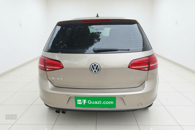 Volkswagen Golf 2015 car image #6