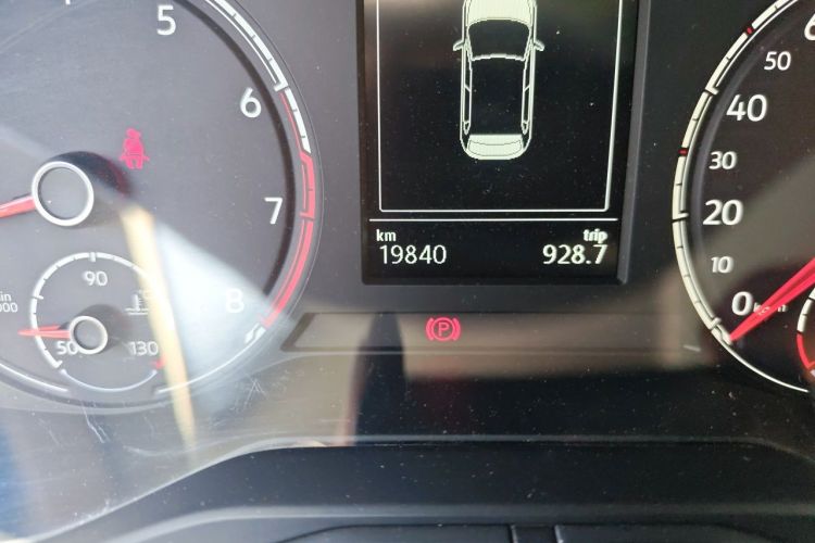 Volkswagen Polo 2020 car image #8