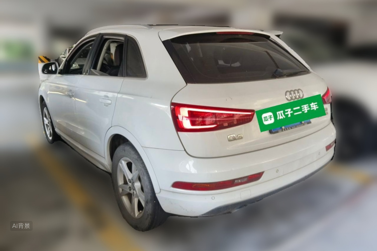 Audi Q3 2017 car image #5
