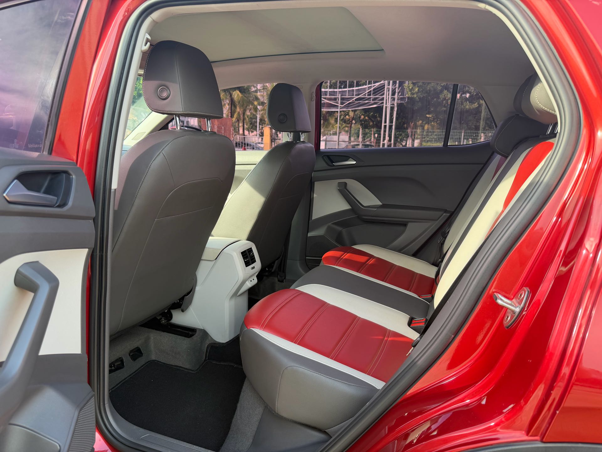 Volkswagen Tacqua 2020 car image #6