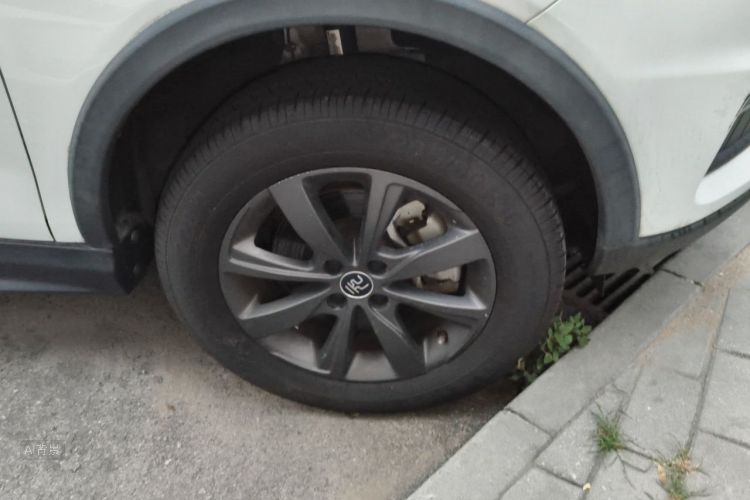 BYD Yuan New Energy 2020 #9 BYD Yuan New Energy 2020 car image #9