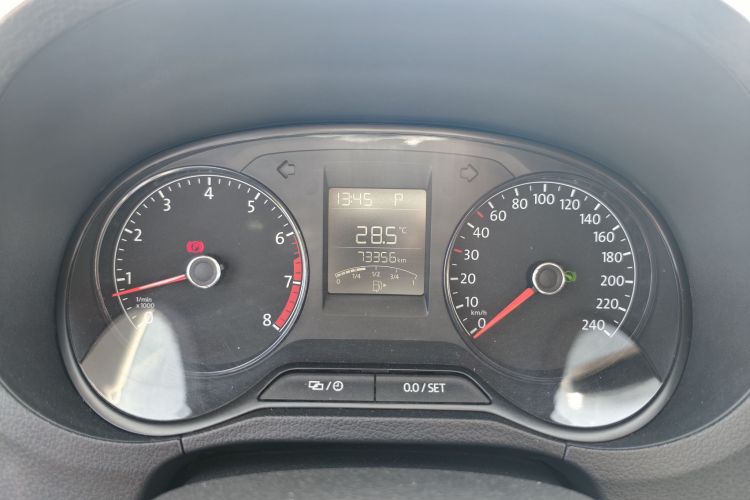 Volkswagen Polo 2018 car image #9