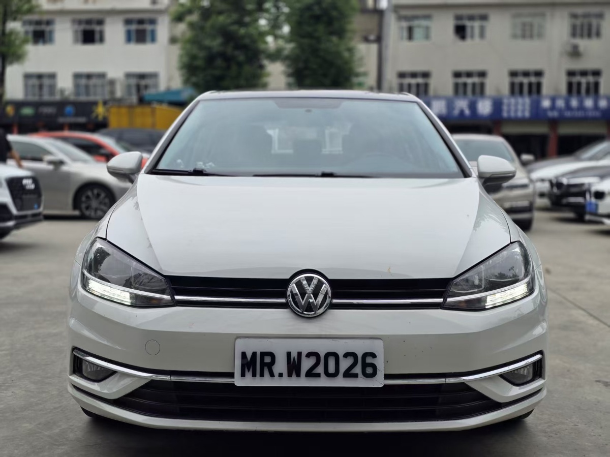 Volkswagen Golf 2018 #2 Volkswagen Golf 2018 صورة سيارة #2