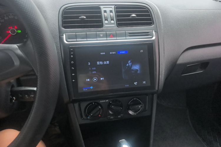 Volkswagen Polo 2018 #13 Volkswagen Polo 2018 car image #13