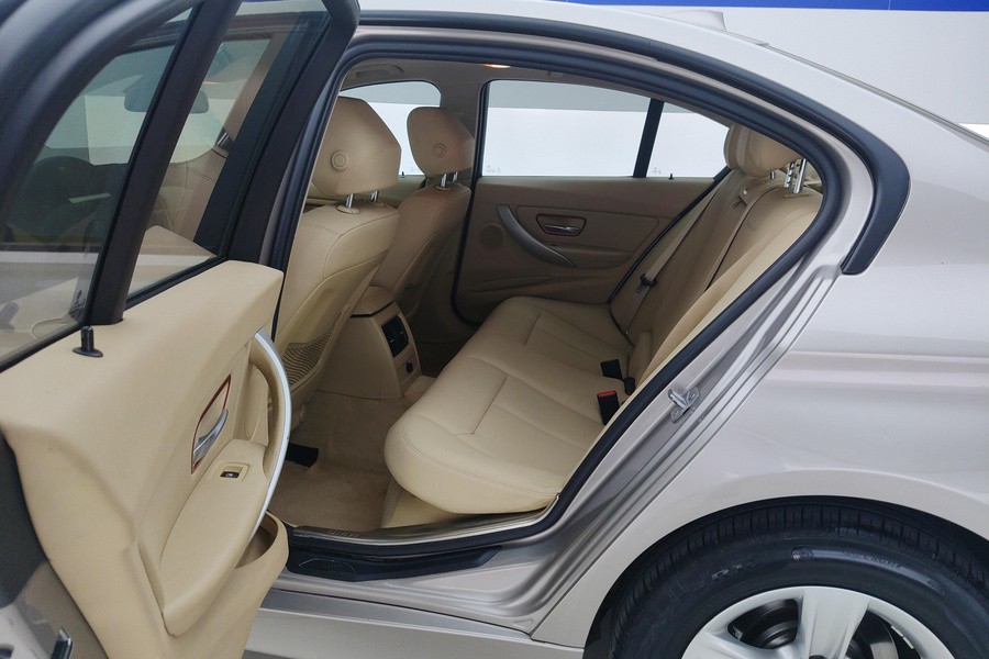 BMW 3 Series 2016 #3 BMW 3 Series 2016 car image #3