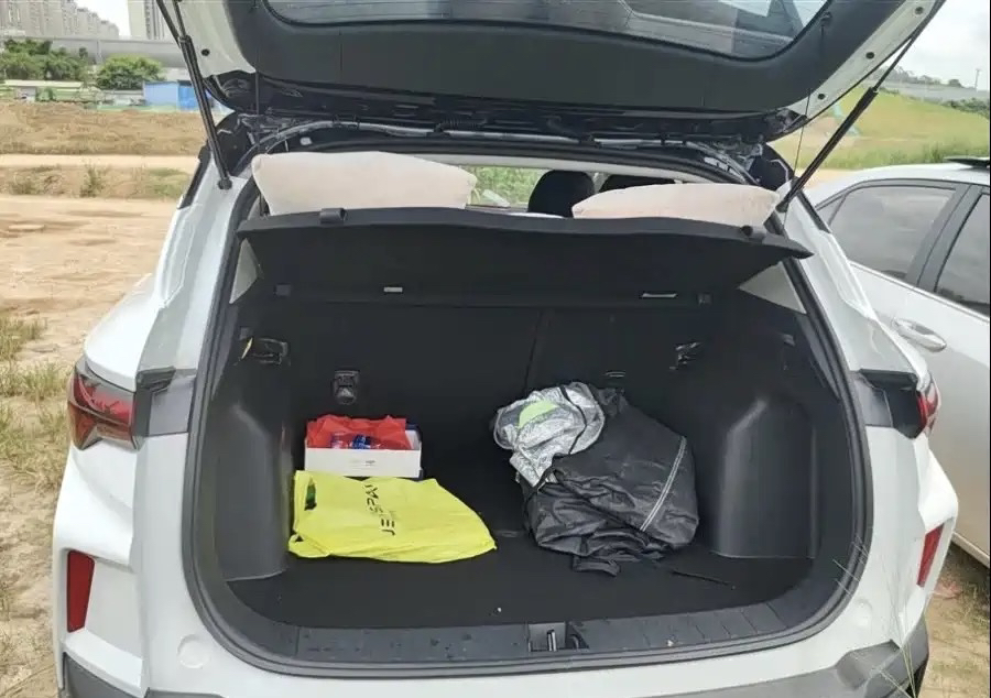GEELY Coolray 2023 car image #4