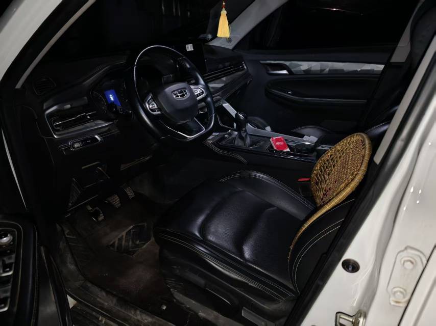 GEELY Vision X6 2021 صورة سيارة #5