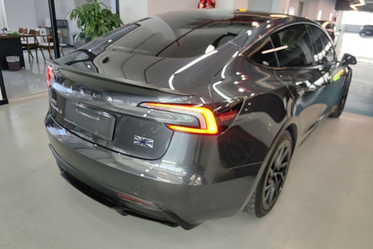 Tesla Model 3 2024 #7 Tesla Model 3 2024 car image #7