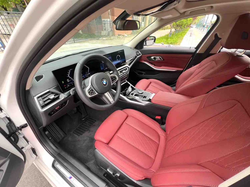 BMW 3 Series 2023 car image #11