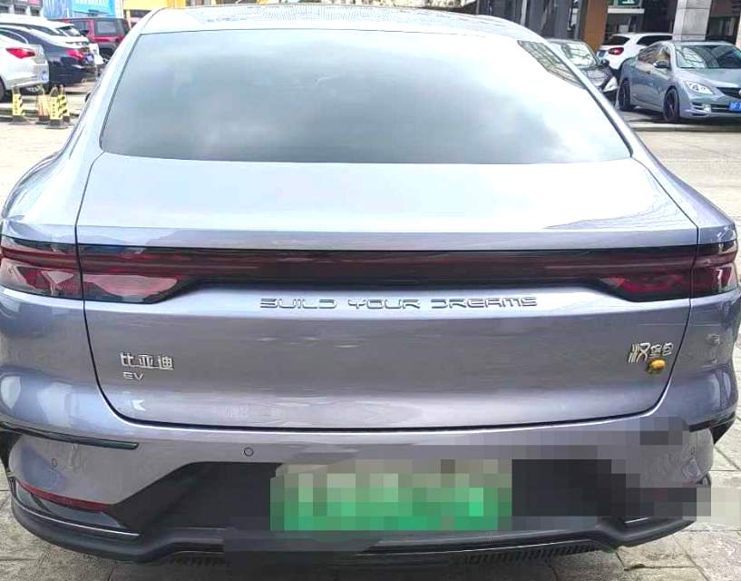 BYD Han 2024 #2 BYD Han 2024 car image #2