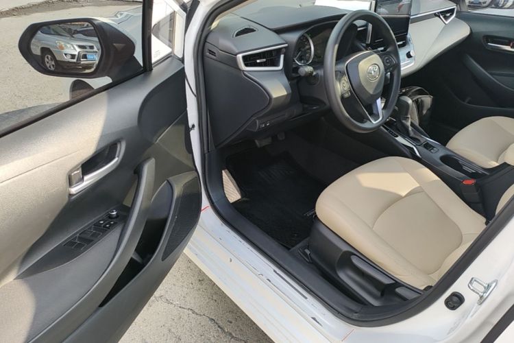 Toyota Corolla 2023 car image #16