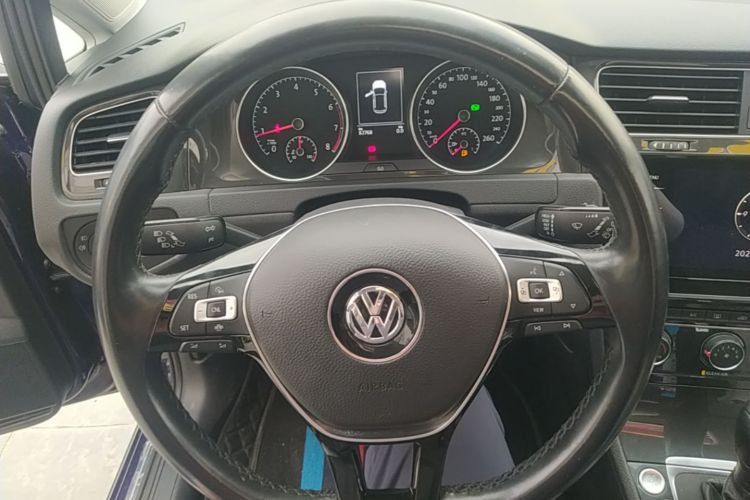 Volkswagen Golf 2020 #15 Volkswagen Golf 2020 car image #15
