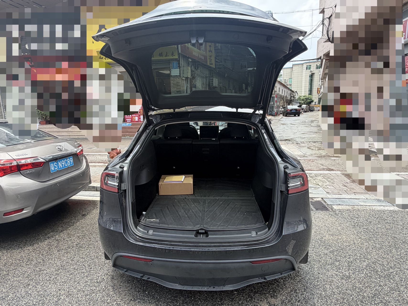 Tesla Model Y 2024 #8 Tesla Model Y 2024 car image #8