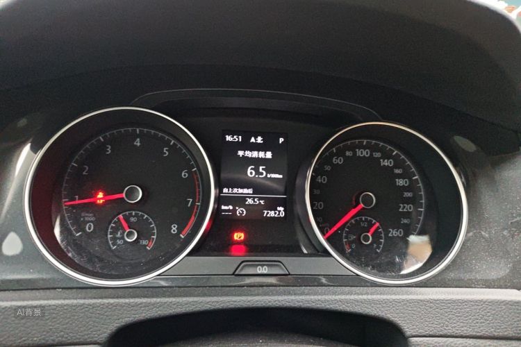 Volkswagen Golf 2020 car image #14