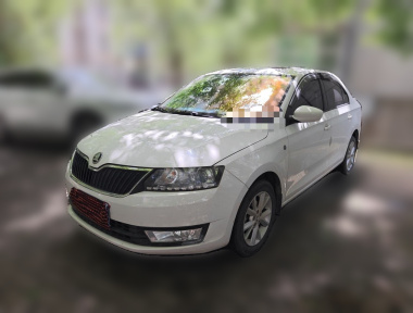 Skoda Rapid 2016 Skoda Rapid 2016 image de voiture