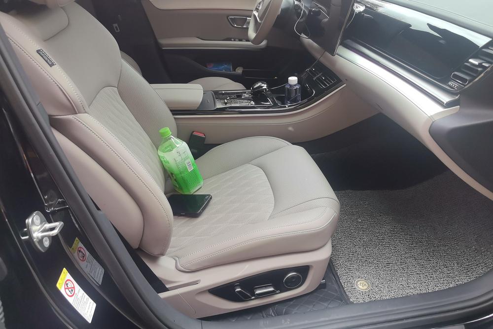 BYD Han 2025 car image #10