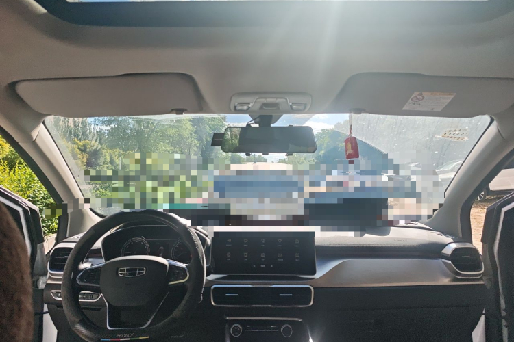GEELY Coolray 2023 immagine di auto #16