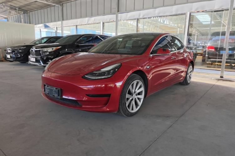 Tesla Model 3 2020 car image #2