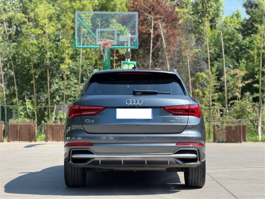 Audi Q3 2023 #5 Audi Q3 2023 car image #5