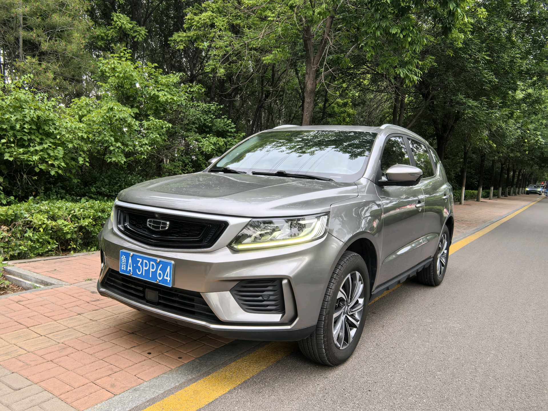 GEELY Vision X6 2020 car image 