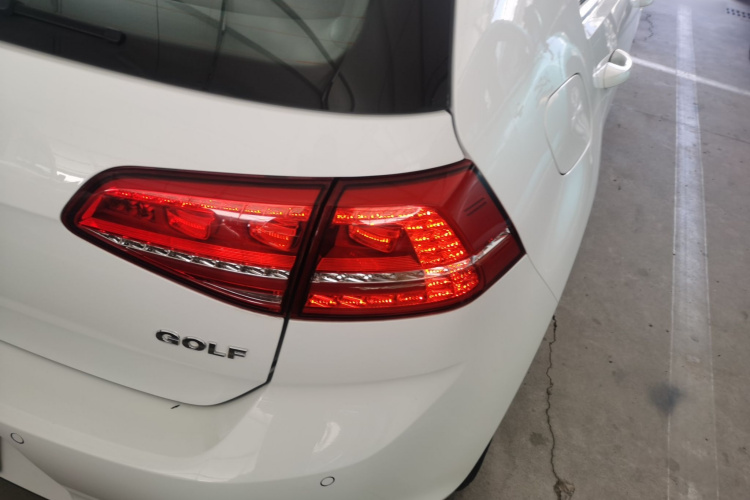 Volkswagen Golf 2016 imagen de coche #8