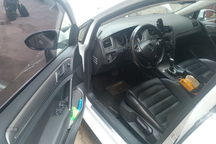 Volkswagen Golf 2015 car image #18