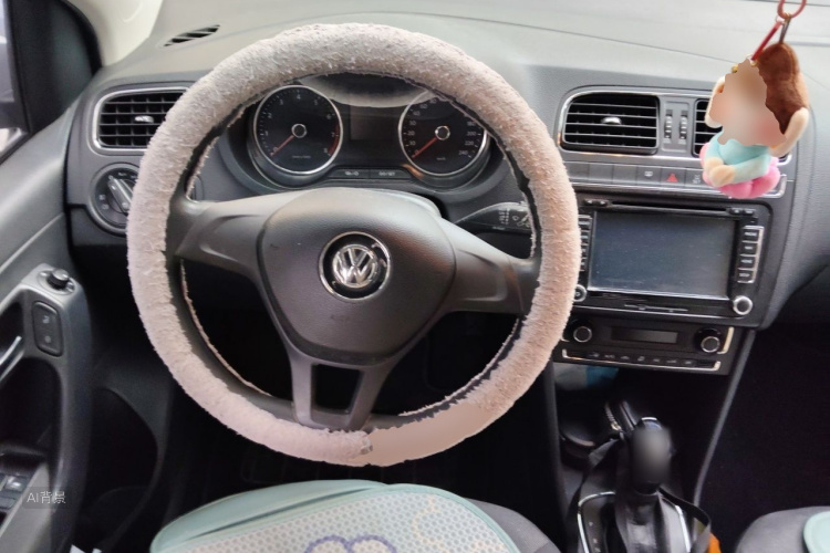 Volkswagen Polo 2015 #12 Volkswagen Polo 2015 car image #12