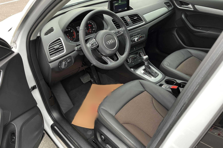 Audi Q3 2018 image de voiture #12