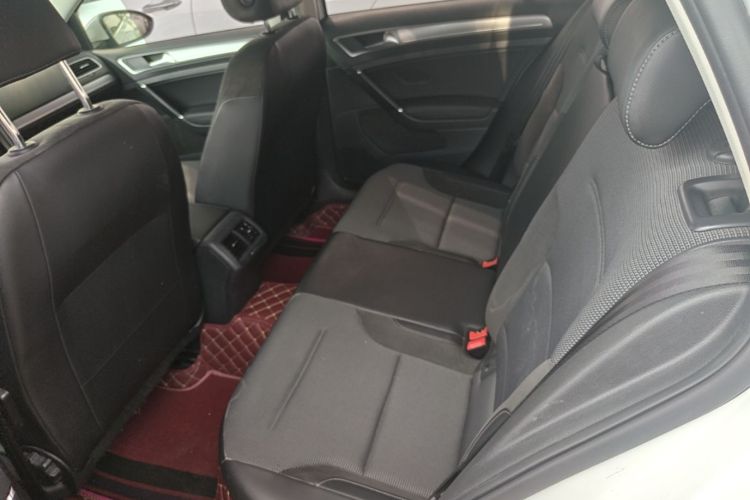 Volkswagen Golf 2018 #13 Volkswagen Golf 2018 car image #13