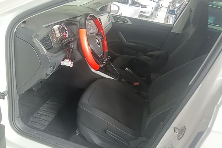 Volkswagen Polo 2022 car image #15