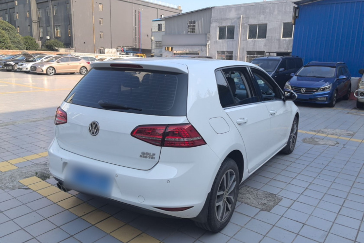 Volkswagen Golf 2016 car image #7