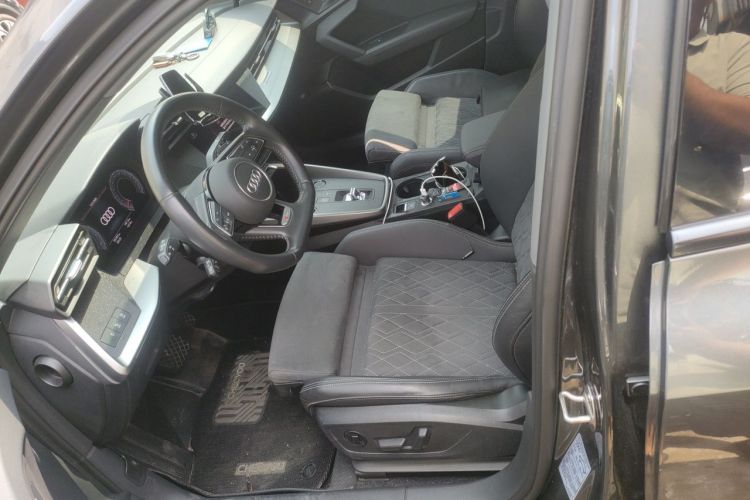Audi A3 2022 immagine di auto #13