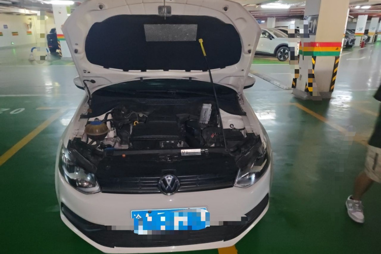 Volkswagen Polo 2016 car image #22