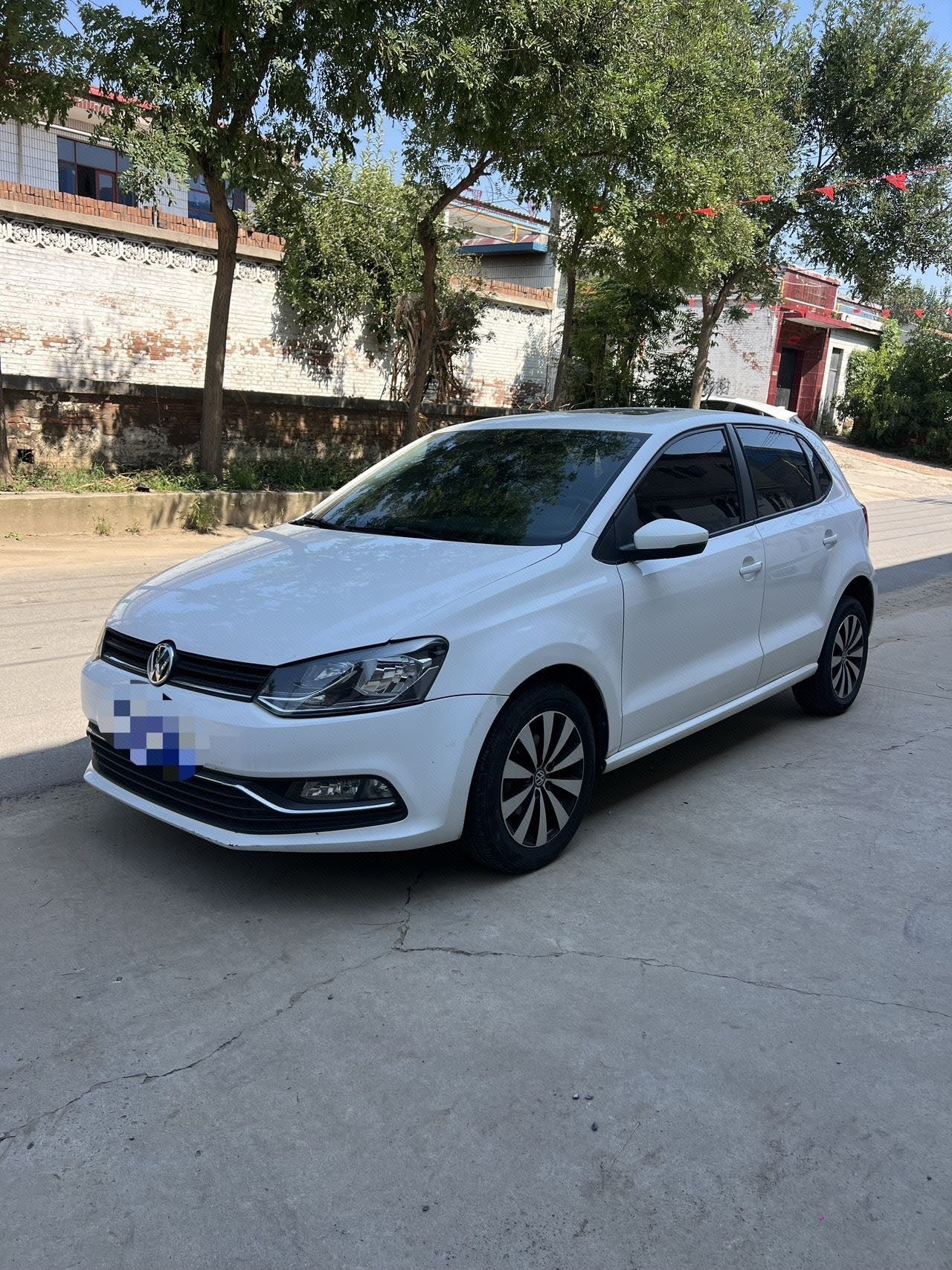 Volkswagen Polo 2016 Volkswagen Polo 2016 car image
